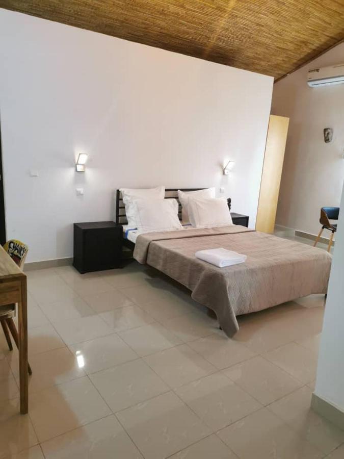 La Fandenoise Bed & Breakfast Thies Екстериор снимка